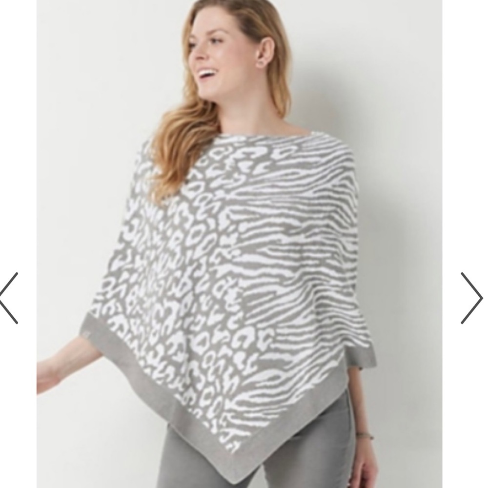 NWT Barefoot Dreams White and Dove Grey Animal Print Poncho, One Size